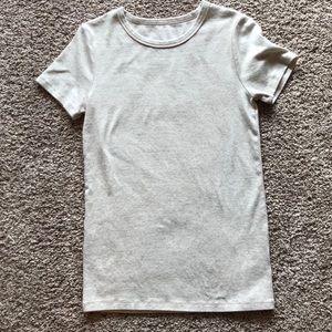 Gap tee